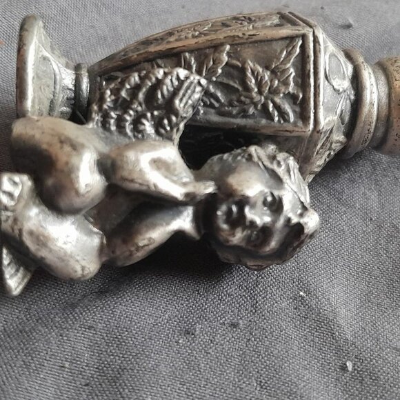 Angel - Picture 3 of 8